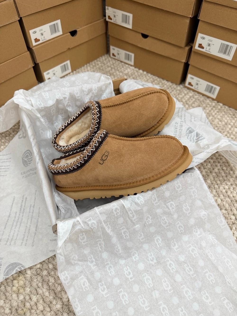 UGG Tasman Slipper Chestnut
